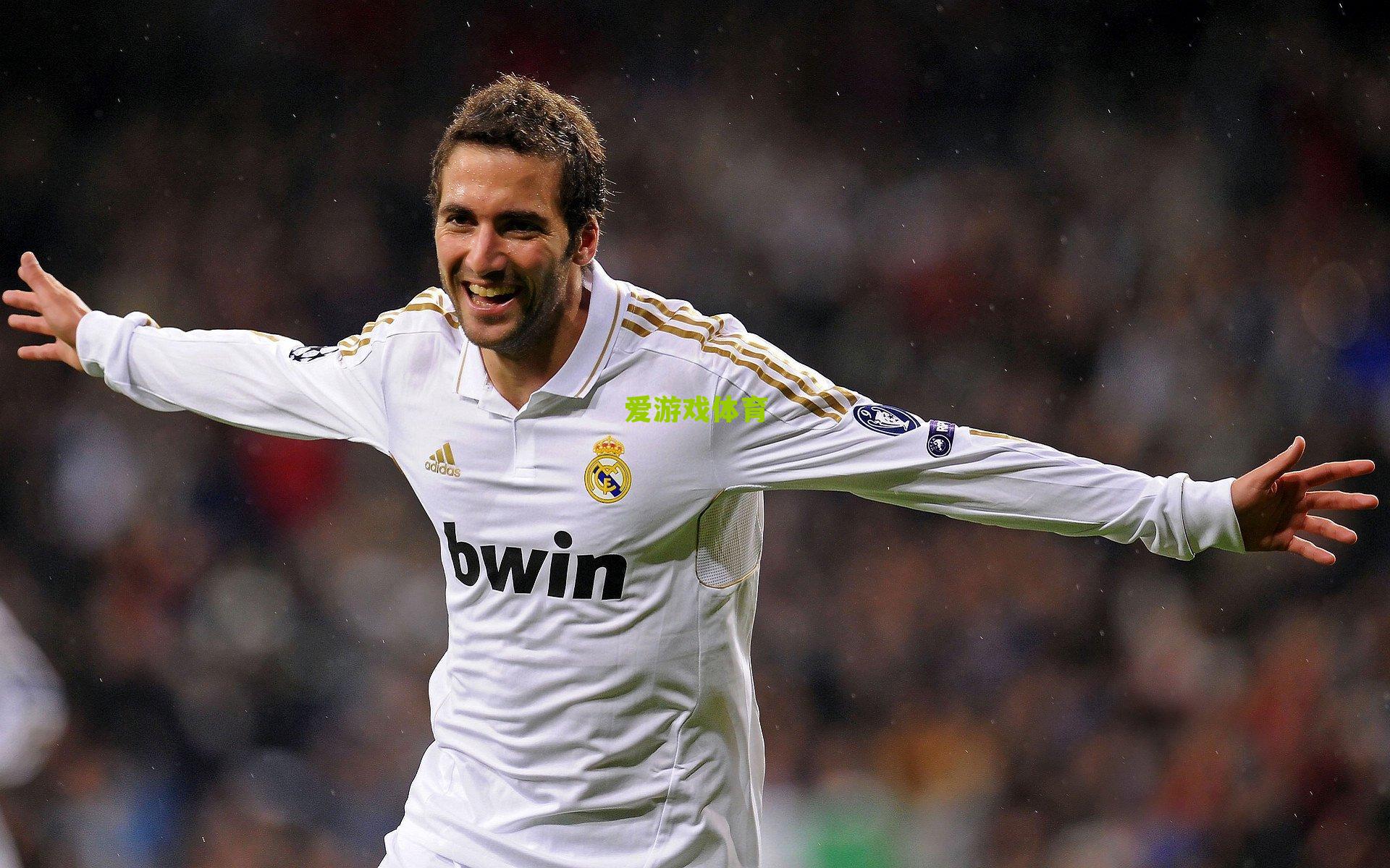 转会风云再起，皇马锁定法甲后防新星，拜仁面临乌帕梅卡诺最后通牒